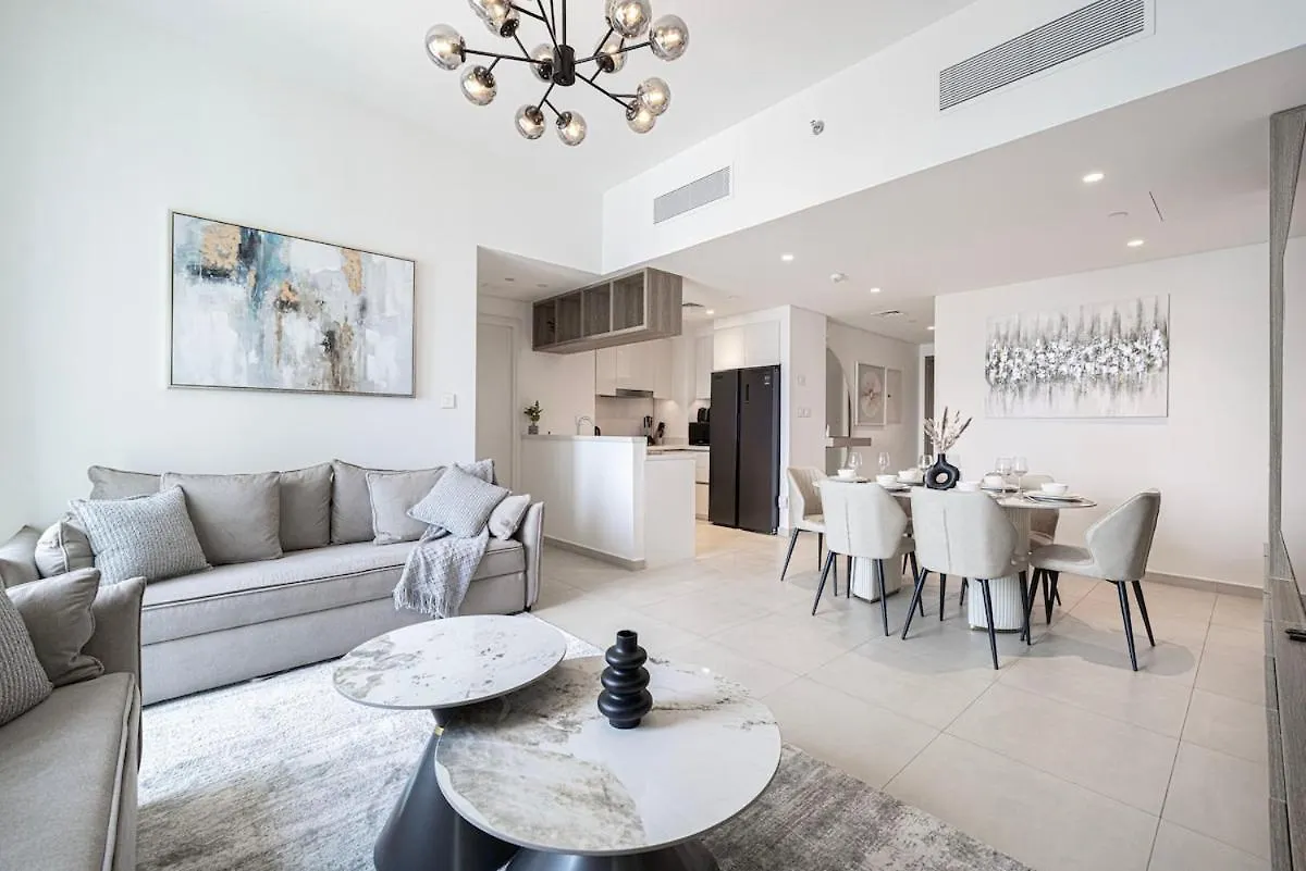Luxurious Burj Khalifa And Fountain Views Apartment Dubai
