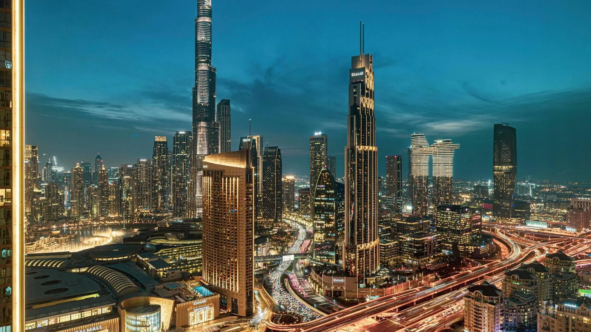 Luxurious Burj Khalifa And Fountain Views Apartment Dubai United Arab Emirates