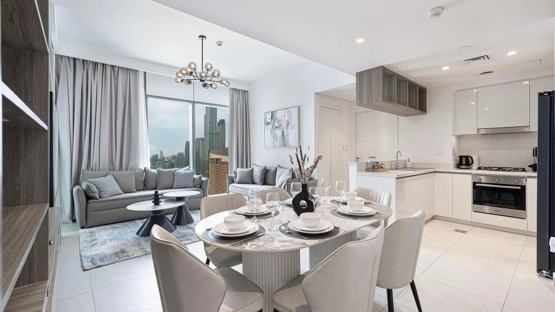 Luxurious Burj Khalifa And Fountain Views Apartment Dubai